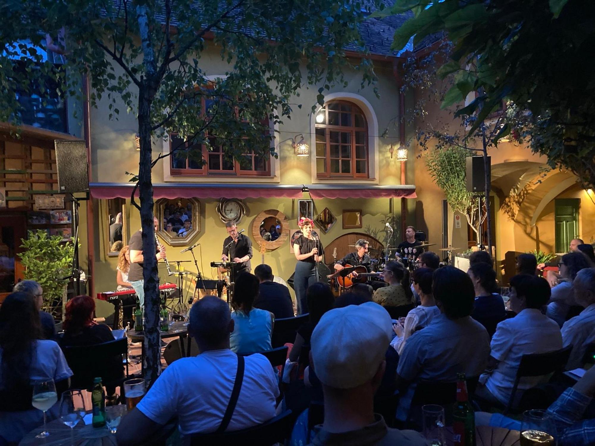 Muzikafe - Home Of Culture Ptuj Dış mekan fotoğraf