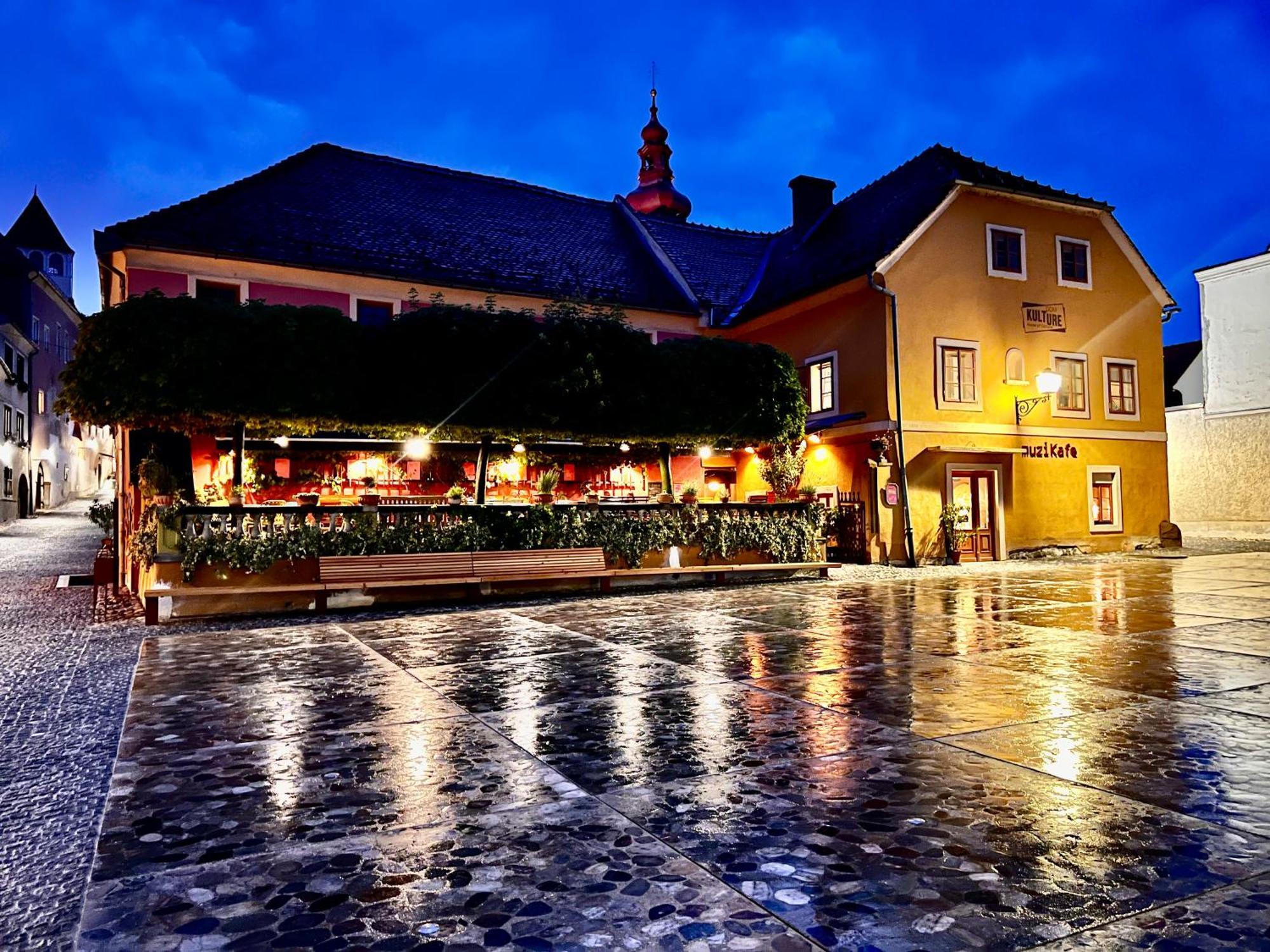 Muzikafe - Home Of Culture Ptuj Dış mekan fotoğraf